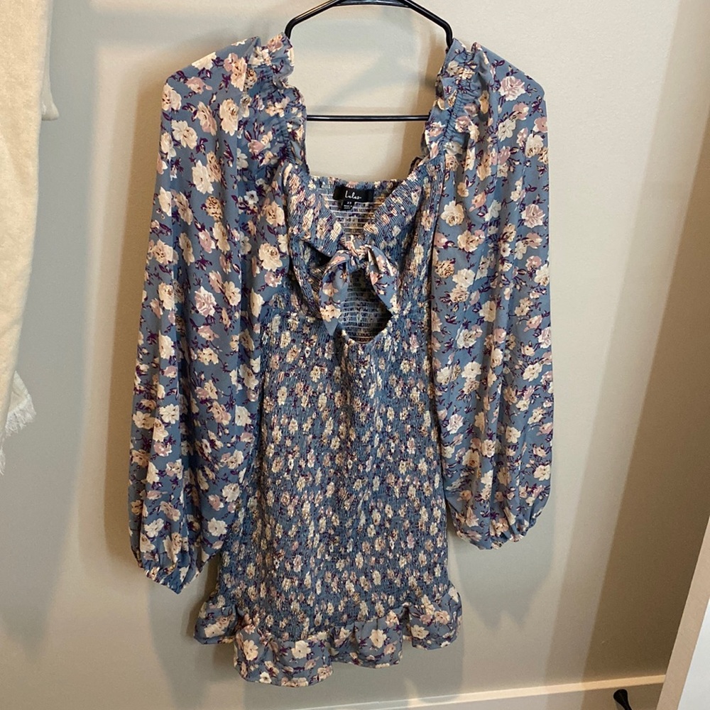 Fitted smocked floral dress
